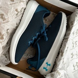 Brand new size 10.5, make an offer!